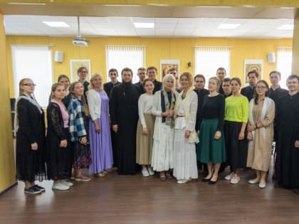 В духовной школе состоялась встреча учащихся с родственниками св. прав. Алексия Бортсурманского