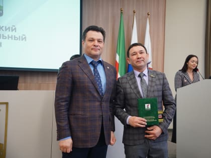 Глава района Рустем Нуриев вручил заслуженные награды главам сельских поселений