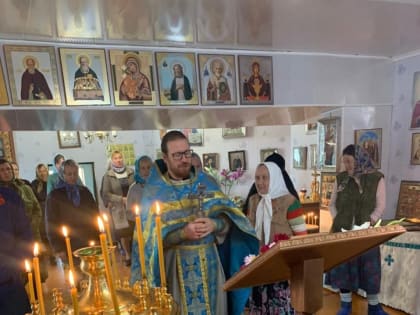 Престольный праздник отметил храм Владимирской иконы Божией Матери с. Новая Тумба