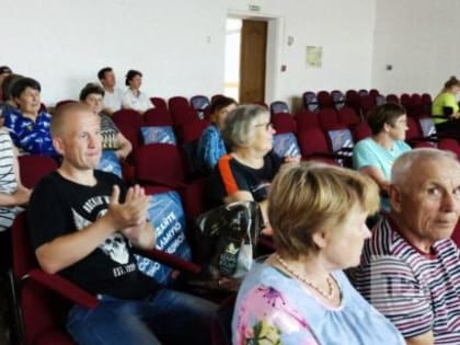 Оркестр Росгвардии выступил в санатории, где живут вынужденные переселенцы из Донбаса