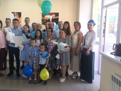В день 75 летия Уруссу  в Роддоме Уруссинской районной центральной больницы состоялась торжественная выписка первенца семьи Алимбековых