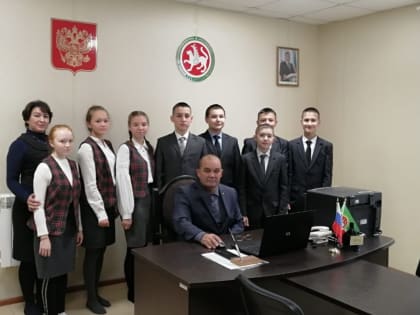 Учащиеся 8 классов школы ознакомились с деятельностью сельского поселения