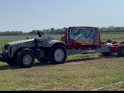 В Татарстане показали пилотный образец беспилотного трактора МТЗ
