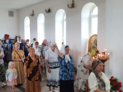 В храме Болгара в честь Сошествия Святого Духа состоялась первая литургия