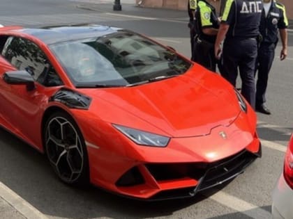 Гонки по Казани и езда без прав: что известно о пойманном в Казани Lamborghini