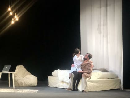 В Бугульминском драмтеатре состоится премьера комедии «Счастье в куче битого стекла»