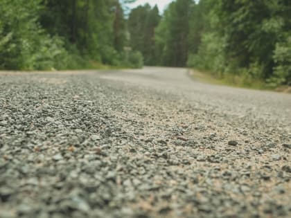 «Ужасно узкие дороги»: жители поселка Киндери просят пересмотреть подъездные пути