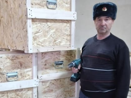 Айрат Гареев из Нурлата отмечает день рождения на рабочем месте