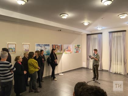 Выставка картин московской художницы Аси Беляевой открылась в Казани