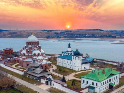 В канун Рождества Иоанна Крестителя глава митрополии совершил всенощное бдение в Иоанно-Предтеченском монастыре Свияжска