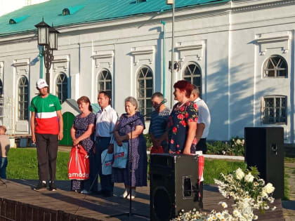 Елабужские активисты МГЕР приняли участие в организации городского концерта