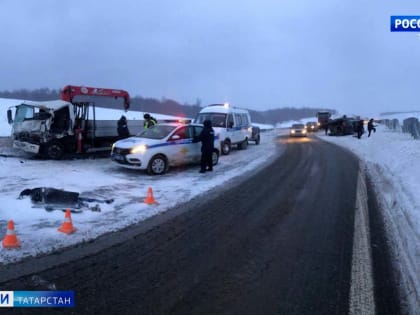 Сильный снегопад в Татарстане привел к авариям и пробкам