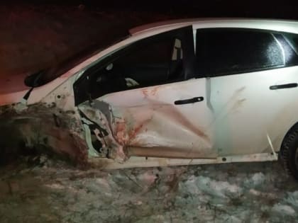 На трассе в Татарстане грузовик влетел в три легковушки, погиб водитель одной из них