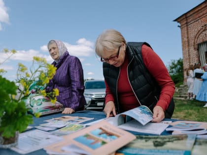 В Тихом Плёсе в рамках фестиваля «Звуки под сводом» состоялся концерт ансамбля Свияжского Богородице-Успенского мужского монастыря