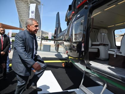 Минниханов принял участие в открытии выставки IDEX-2023 в Абу-Даби