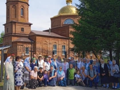 В селе Тюрнясево Нурлатского благочиния прошли престольные торжества по случаю празднования Тихвинской иконы Божией Матери