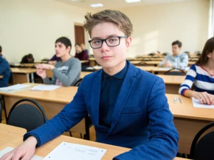 Минпросвещения: Почти 65% школьников уходят в колледжи после 9-го класса