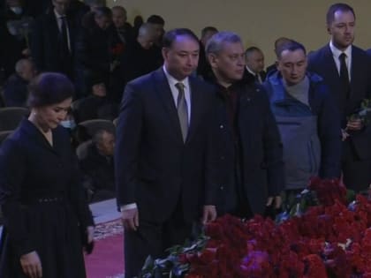 Члены Правительства Башкирии простились с Муртазой Рахимовым