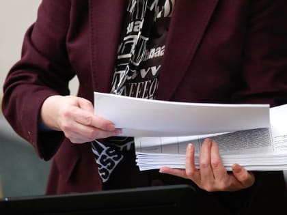 Детям деньги, всем – работу. 2023 – какие законы вступают в силу в январе