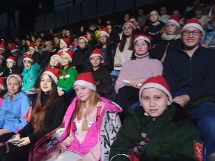 Сегодня дети мобилизованных Нурлатского района побывали на республиканской ёлке