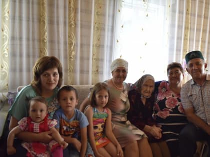 Жительница села Большие Бакрчи Апастовского района отметила 100-летний юбилей