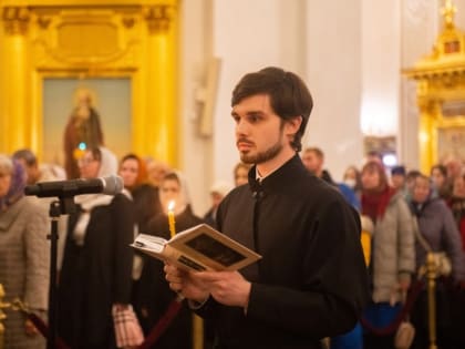 Члены администрации, преподаватели и студенты семинарии приняли участие в престольных торжествах в Казанском кафедральном соборе