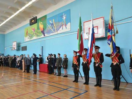 В Набережных Челнах наградили героя