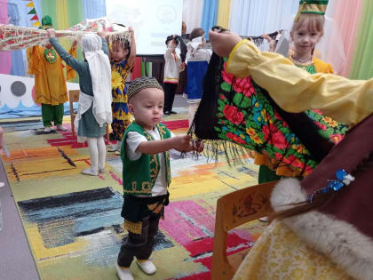 Воспитатели и родители организовали проект «Мозаика Поволжья»