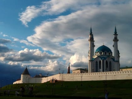 В ДУМ РТ осудили танец блогерши в мечети Кул-Шариф