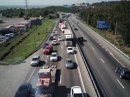 На М-7 под Казанью снова образовалась пробка