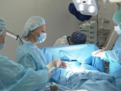 Врачи ДРКБ удалили опухоль и сделали костную пластику 12-летнему ребенку