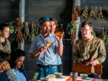 Финалисты историко-культурного конкурса «Тархан» посетили Великий Болгар