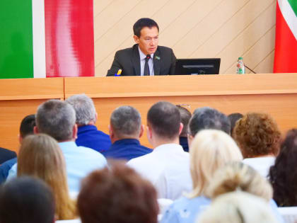 Деловой понедельник