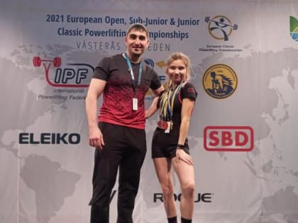 Ученица татарстанской гимназии заняла два первых места на чемпионате и первенстве Европы по пауэрлифтингу