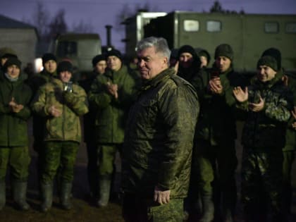 Наиль Магдеев встретился на полигоне танкового училища с челнинскими военными