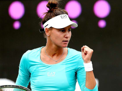 Вероника Кудерметова вышла во второй круг теннисного турнира в Аделаиде