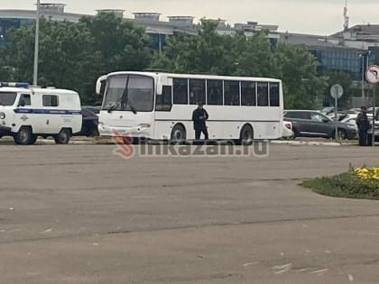 Росгвардия и полиция ждут наплыва футбольных фанатов в центр Казани