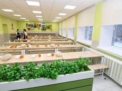 В казанской гимназии №16 обновились после капремонта пищеблок и два спортзала