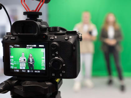 Казанских школьников приглашают поучаствовать в конкурсе видеопроектов на иностранных языках