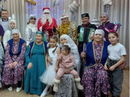 В Олуязском Доме культуры 31 декабря прошел новогодний вечер "Йолдызлы зәңгәр кичләр" ("Звездные голубые вечера").