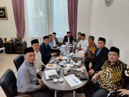 РИИ ПОСЕТИЛА ДЕЛЕГАЦИЯ СОЮЗА КООПЕРАТИВОВ ИНДОНЕЗИИ