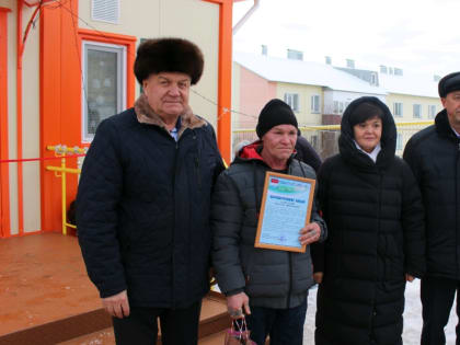 Новый фельдшерско-акушерский пункт открыли в Красном Октябре