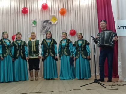 В Олуязском сельском Доме культуры состоялся концерт ко Дню матери "Кадерлик без газиз Әниәләрне"