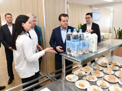 Метшин оценил улучшение условий труда на «Казаньоргсинтезе»