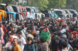 MENAKAR ULANG KOMPENSASI TRANSPORTASI LOKAL JABAR SAAT MUDIK LEBARAN