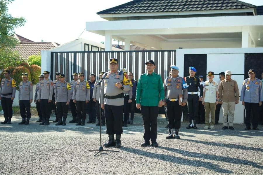 Bupati dan Kapolres Sarolangun Pimpin Apel Pengamanan Takbiran dan Ikuti Zoom Metting Pemantauan Sitkamtibmas Malam Lebaran 1447 H.