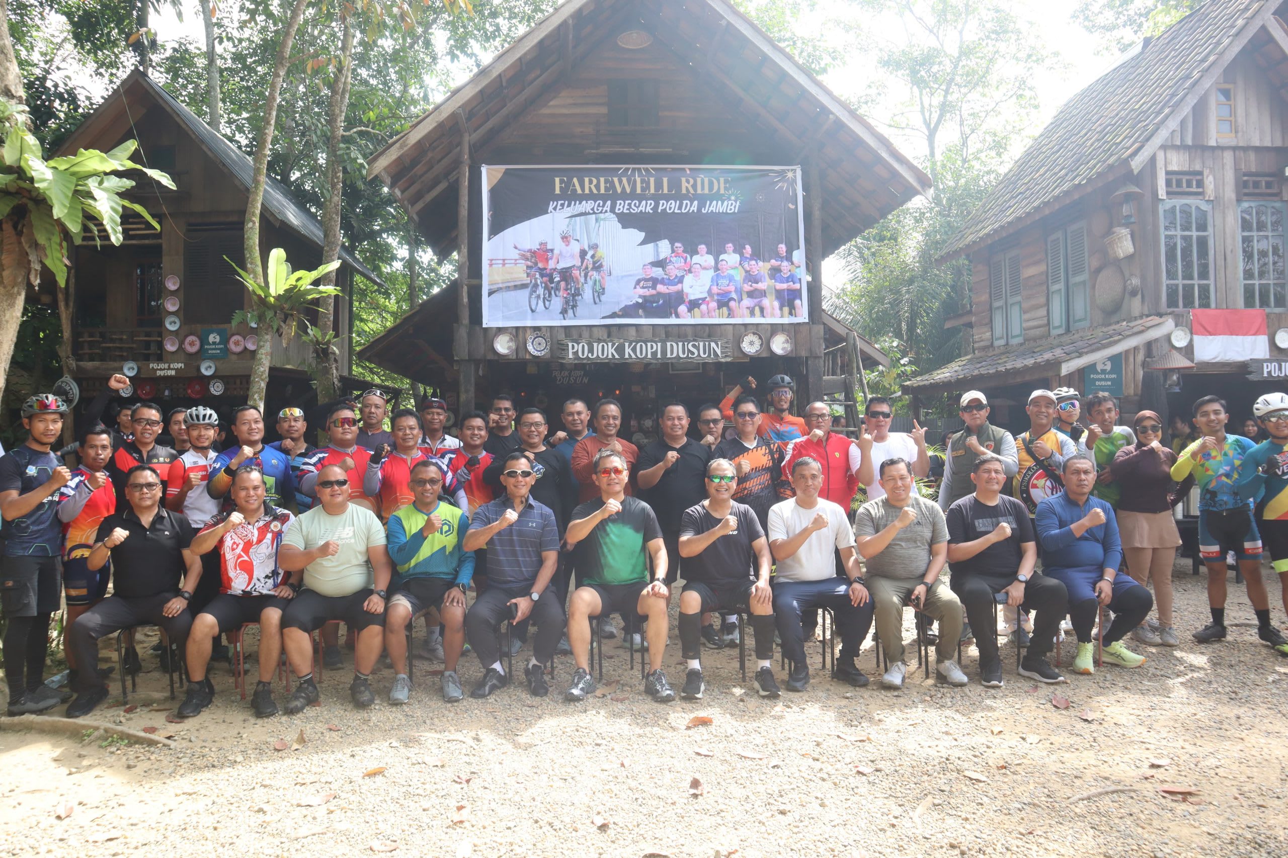 Farewell Ride Polda Jambi Bersama Insan Pers dan Komunitas Sepeda, Kapolda: Bentuk Penghormatan untuk Waka Polda
