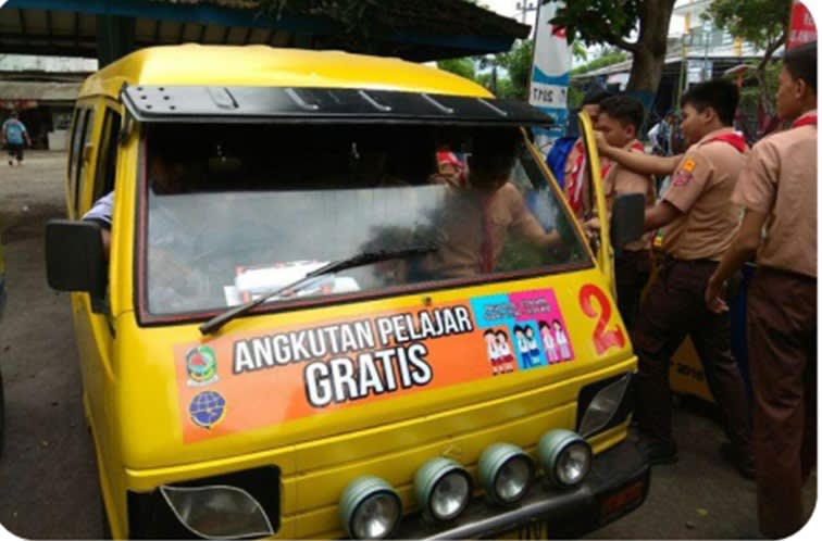 ANGKUTAN PELAJAR GRATIS: SOLUSI CERDAS KABUPATEN BANYUWANGI MENOLONG SISWA DAN SOPIR ANGKOT