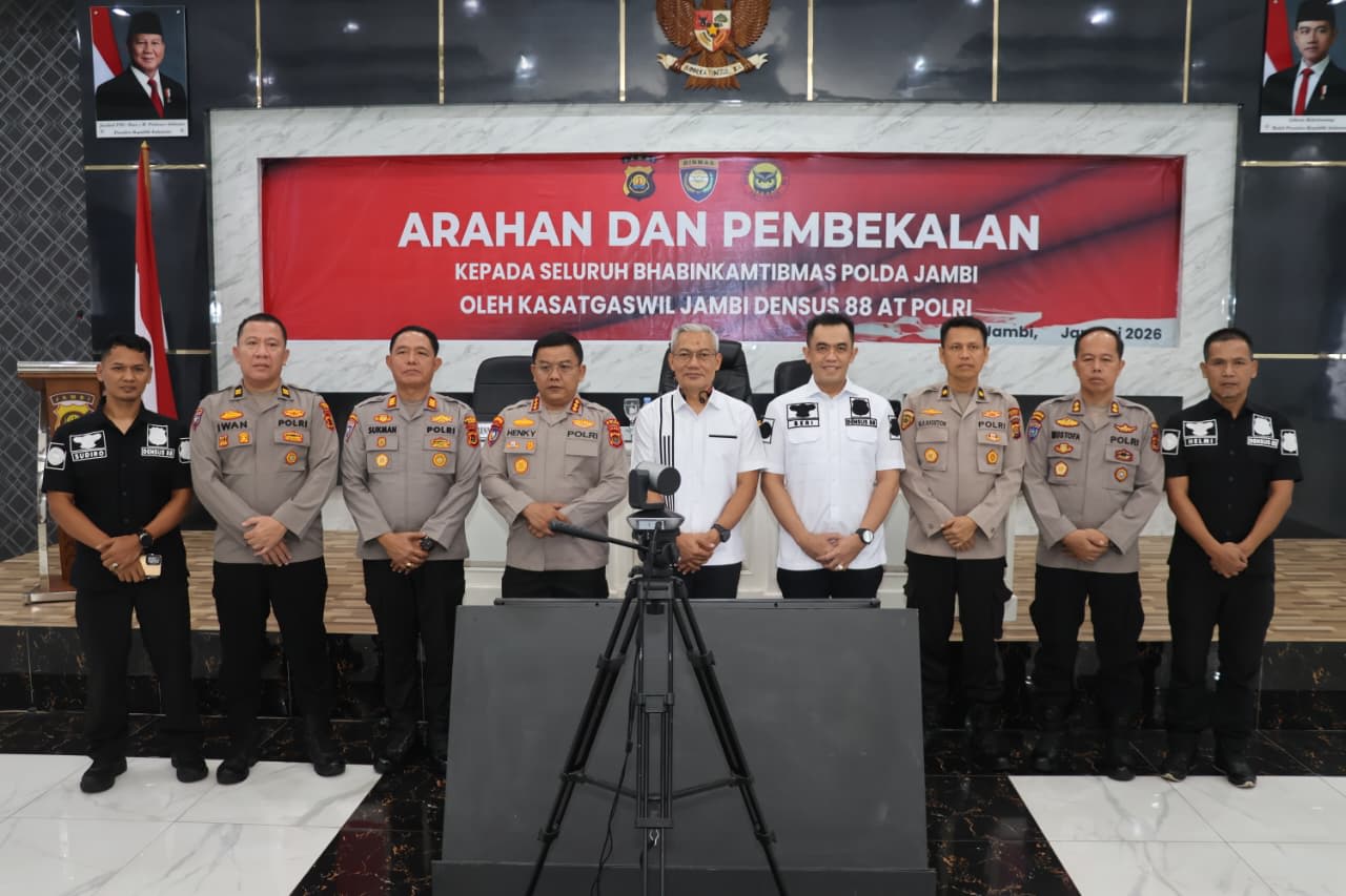 Densus 88 AT Polri Berikan Arahan dan Pembekalan kepada Seluruh Bhabinkamtibmas Polda Jambi