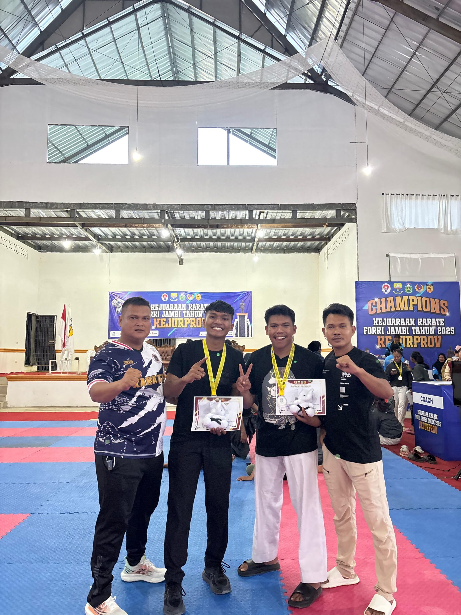 Dua Personel Polres Merangin Sabet Medali di Kejurprov Karate FORKI Jambi Tahun 2025